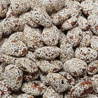 Amandes caramélisées au sésame